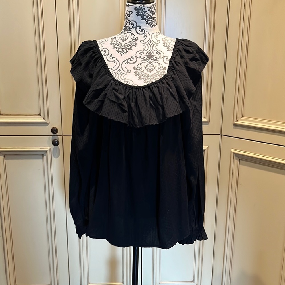 EUC- never worn flowy black blouse